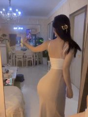 天然美胸妹子